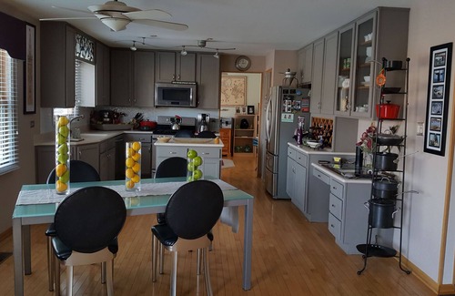 Homer Glen House | 5Bedroom Home in Homer Glen