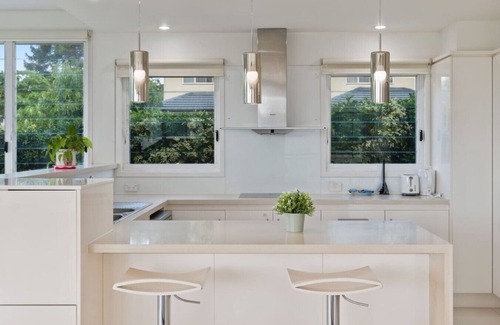 Eight Mile Plains House | 5Beds Luxu Home w/Pool & A/C Conveniently Located