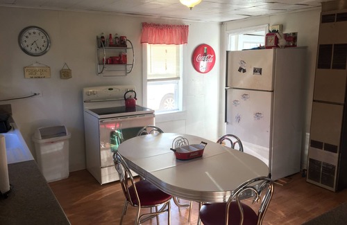 St Ignace Cottage | 5br 1 Ba Cottage In The Heart Of St. Ignace