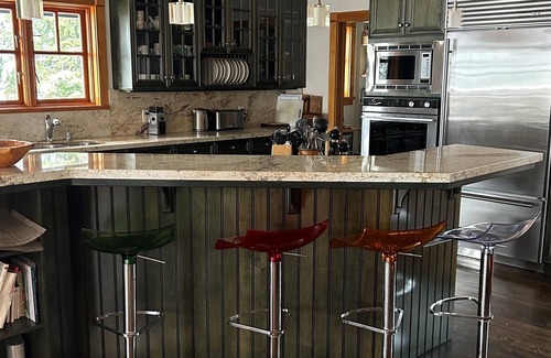 Whistler Cay Estates House | 5BR/ 4 Bathrm, Gorgeous Monthly Rental on Palmer Drive, w/ hot tub, games room