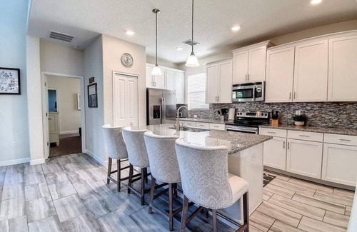 Loughman House | ✨ 5BR Disney Dream Villa | Theater, Pool & Game Loft | 20% Off Thru Sept!