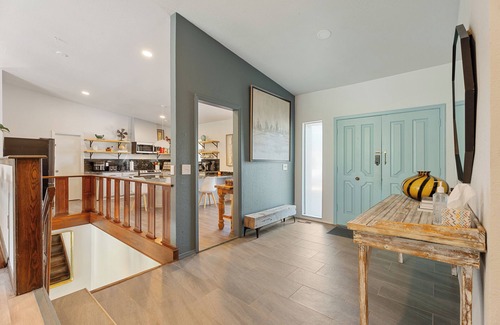Central Oklahoma City House | 5BR Getaway | 10 Mins to OKC State Fair | Hot Tub, Patio, Lounge #MR