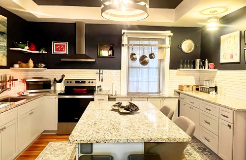 Lancaster House | 5BR Hollywood-Glam-Themed Historic Home + Sauna, Sleeps 12