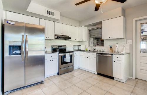 Gulf Gate Estates Villa | 5min from the beach 8 min from Siesta Key