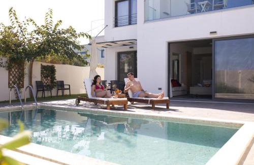 Skalani Villa | 5star Villa Harmony w heated pool, Gym, Spa, Sauna