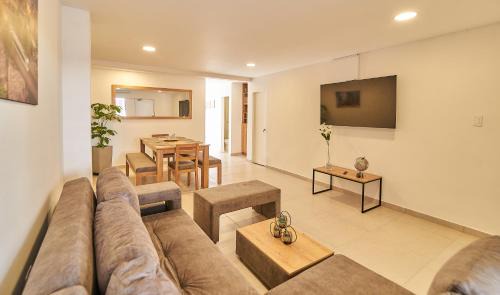 Florida Nueva Apartment | 5STARHOMES - Comodidad y encanto en Laureles