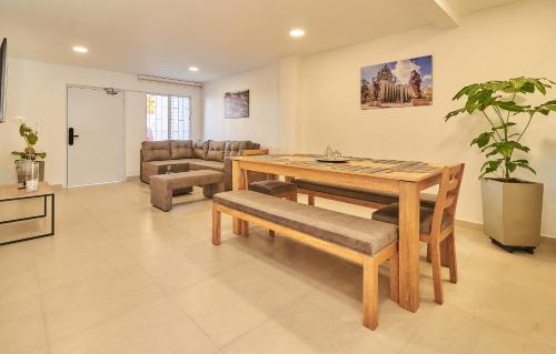 Florida Nueva Apartment | 5STARHOMES - Comodidad y encanto en Laureles