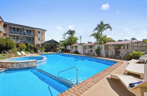 Coffs Harbour Apartment | 6 27 Ocean Parade Coastal 2-Bedroom Apartment Opposite Park Beach