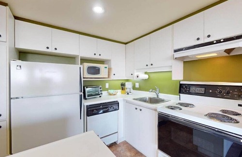 Beaupre Condo | 6-412 : Condo - 1 bedroom - sleeps 4
