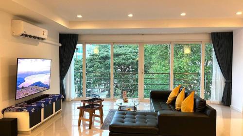 Patong Apartment | 6-58 Penthouse 155 Qm 1km Away From Patong Beach