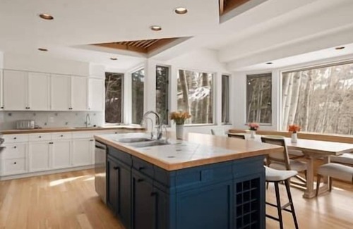 Aspen House | 6/6 Luxury, Elegant Home, Stunni
