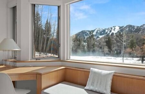 Aspen House | 6/6 Luxury, Elegant Home, Stunni