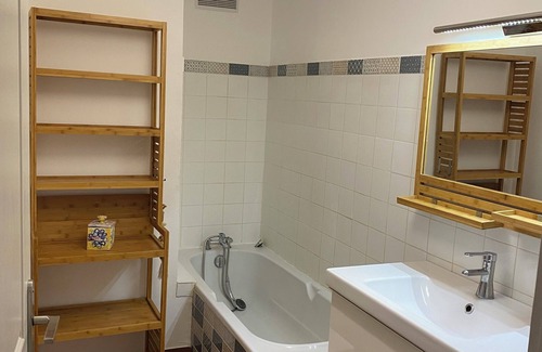 Mauguio Apartment | 6-8 person duplex apartment 15 minutes from the beach