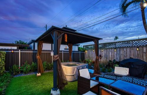 Coral Terrace House | 6-BD 3-BA Dreamy Vacation Retreat in Coral Terrace