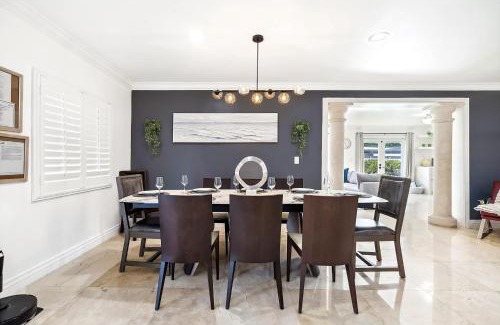 Coral Terrace House | 6-BD 3-BA Dreamy Vacation Retreat in Coral Terrace