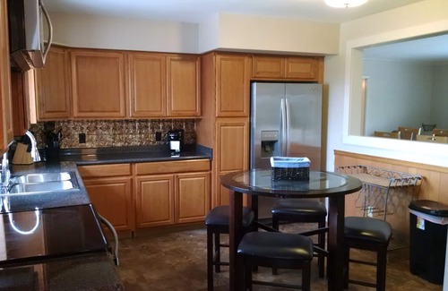Nancy House | 6 Bdrm/Lake Cumberland/Somerset/Pulaski Cnty Park/Lees Ford Marina