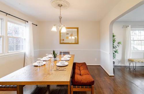 Oxon Hill-Glassmanor Villa | 6 Bed room Home Nat'l Hrbr DC