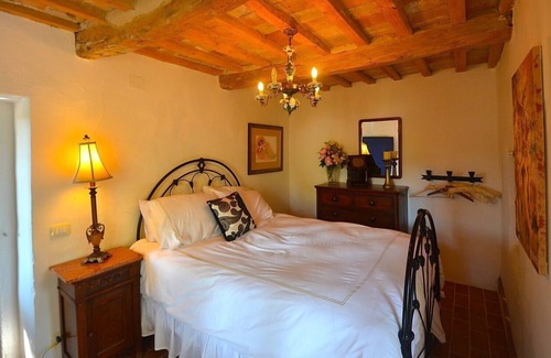 Colmurano Villa | 6 bed Villa with private pool in the Real Italy
