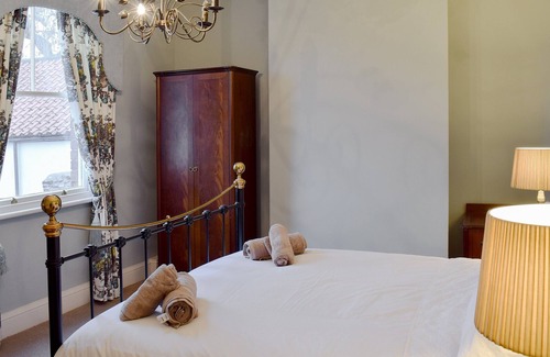 Sedgefield Cottage | 6 bedroom accommodation in Sedgefield, near Durham
