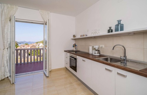 Sipan Island House | 6 bedroom accommodation in Sipanska Luka