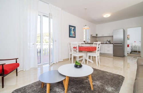 Sipan Island House | 6 bedroom accommodation in Sipanska Luka