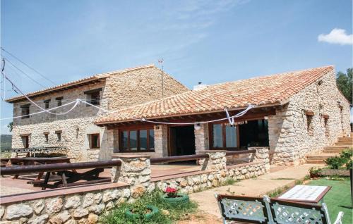 La Salzadella House | 6 Bedroom Awesome Home In La Salzadella