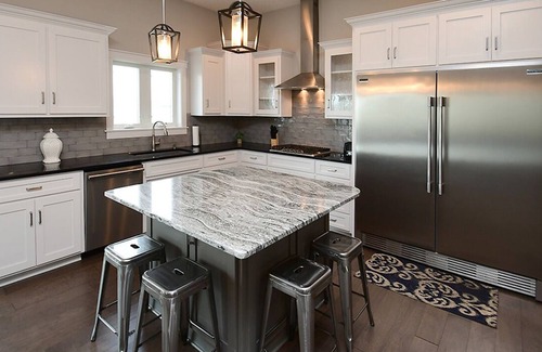 Elkhorn House | 6 Bedroom Family Home - 8 beds