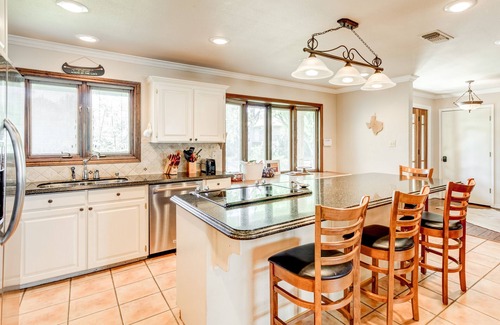 Cedar Creek Reservoir House | 6-Bedroom Lakehouse with Pool/Basketball/Mini-Pickleball/PingPong/X-Box