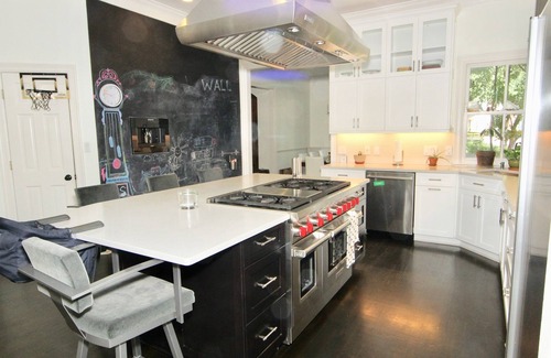 Westview On Lake Austin House | 6 Bedroom Luxury Home 15 Minutes from Downtown Austin