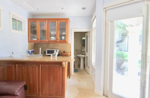 Westview On Lake Austin House | 6 Bedroom Luxury Home 15 Minutes from Downtown Austin