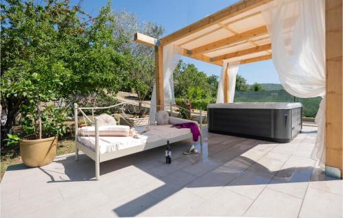 Zmijavci House | 6 Bedroom Pet Friendly Home In Zmijavci