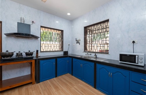 Calangute Villa | 6 bedroom Private Villa on Adventure Street with Large Garden and Pool Table