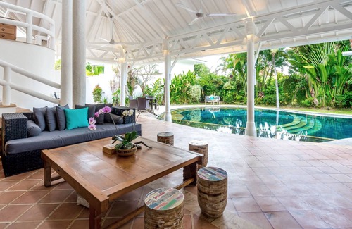 Drupadi Villa | 6 Bedrooms Villa in Seminyak - Perfect for Large Group or Family!