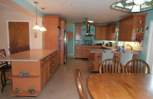 Bradenton House | 6 Bedrooms - Waterfront,pool, dock, great for families. Big yard, lots of room.