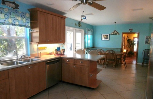 Bradenton House | 6 Bedrooms - Waterfront,pool, dock, great for families. Big yard, lots of room.