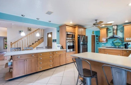 Bradenton House | 6 Bedrooms - Waterfront,pool, dock, great for families. Big yard, lots of room.