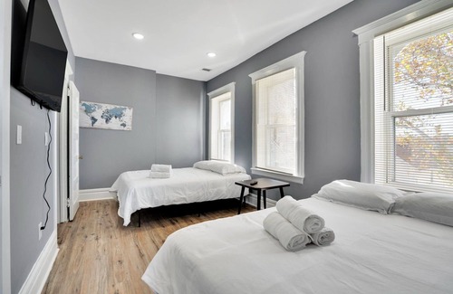 Roselle Park Apartment | 6 Beds-Beautiful Apartment , near Schools, Bus Transits! Pet Friendly!