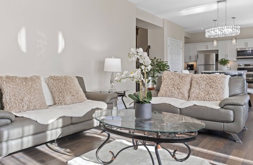 Thorold House | 6 Beds/Clftn Hill/Wineries/Shopping/Go kart/Casino