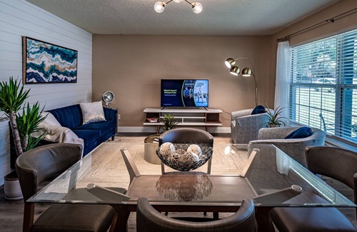 Ocoee House | ★6 guest ★ 4 beds ★2 baths ★ jacuzzi