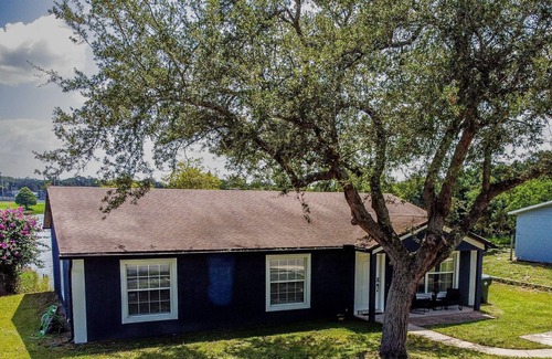 Ocoee House | ★6 guest ★ 4 beds ★2 baths ★ jacuzzi