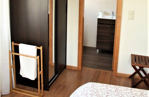 Mafamude House | 6 Guests - Holiday Home - 1st Floor Only - Vila Nova de Gaia/Porto