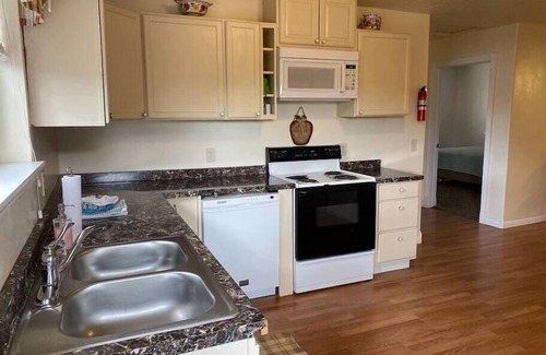 Torrey Apartment | #6 Home in the Heart of Utah