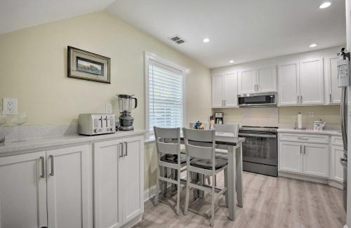 Brightwood House | 6 Mi to Ivy City Guesthouse with Fire Pit in DC!