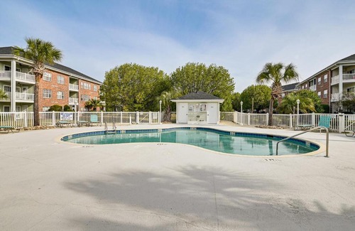 Socastee Apartment | 6 Mi to Myrtle Beach Hot Spots Cozy Condo!