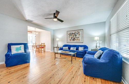 Lake Tarpon Estates House | 6 Mi to Sponge Docks Lake Tarpon Getaway with Dock!