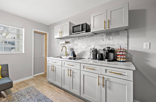 Tampa House | 6 Miles from Downtown Tampa