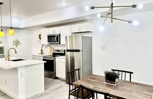 Highland Park House | 6 min downtown New home