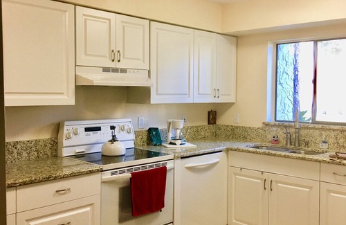 Longwood Condo | 6 months min