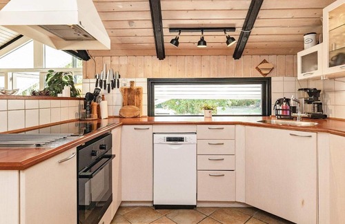 Marielyst House | 6 person holiday home in Væggerløse-By Traum