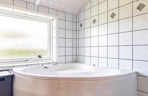 Spodsbjerg House | 6 person holiday home in Rudkøbing-By Traum